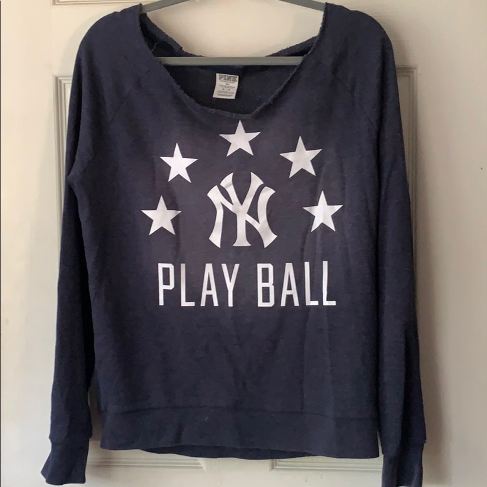 Long sleeve sweatshirt